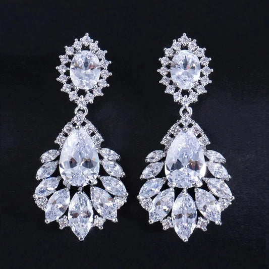 CWWZircons Elegant Chandelier AAA+ Cubic Zirconia Long Big Crystal Bridal Dangle Drop Earring for Wedding Jewelry CZ202