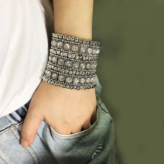 Classic Fashion  Luxury  Bracelets for Women Wide Retro Punk  Crystal Retractable Woven Beaded Bracelet