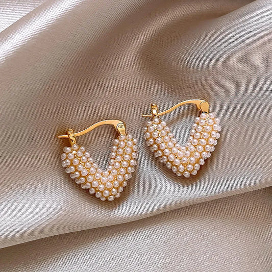Light Luxury Unique New Design Love Imitation Pearl Earrings For Women Fashion Elegant Metal Jewelry Party Gifts