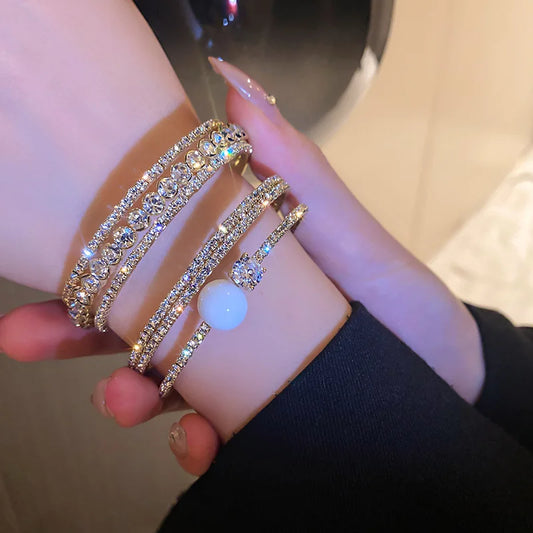 Exaggerated Inlaid Rhinestone Open Bracelet Women Fashion Exquisite Crystal Bangles Wristband Accessories Jewelry